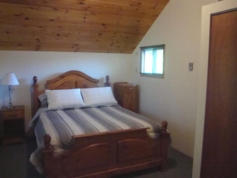 Log Cabin bedroom